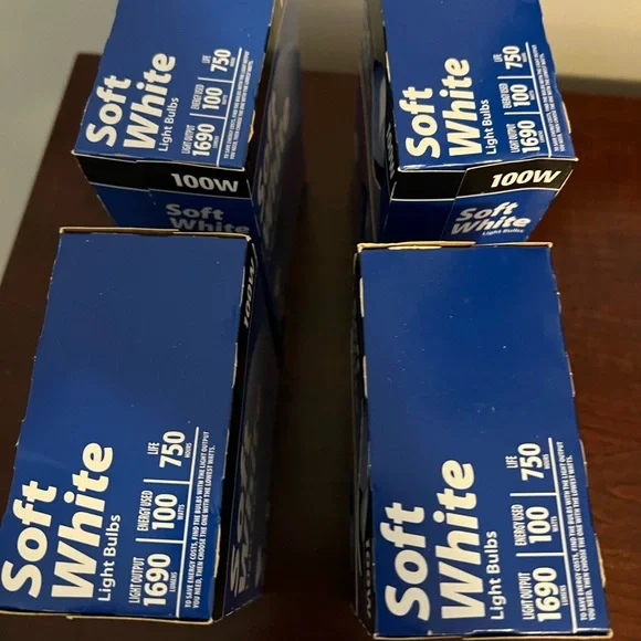 Light Bulbs Soft White 100 Watt Light Bulbs - 1 Pack of 4 Bulbs incandescent - Picture 6 of 7